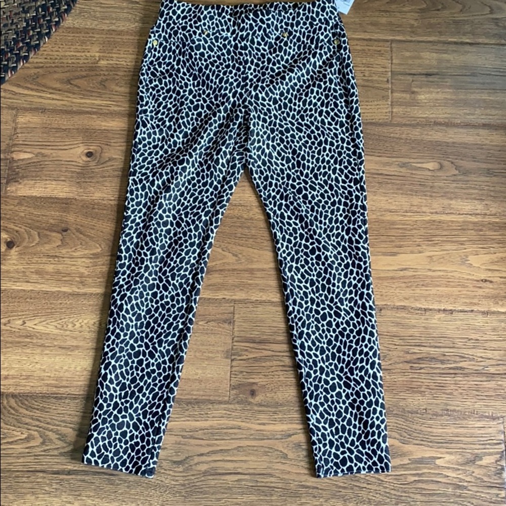 Micheal Kors giraffe print pants. NWT !